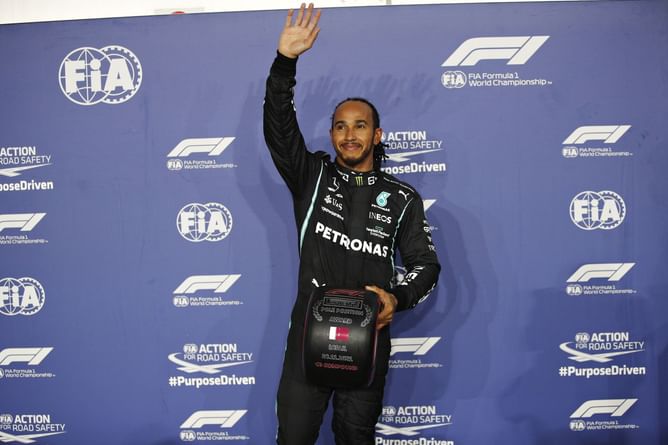 Lewis Hamilton snatches pole at Qatar Grand Prix, almost .500 faster than Max Verstappen