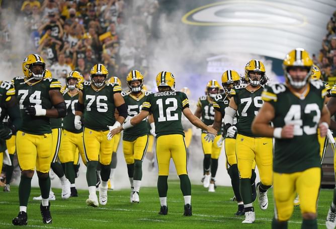 Aaron Rodgers claims the NFL sent a "stooge" to shame Packers over vaccination status