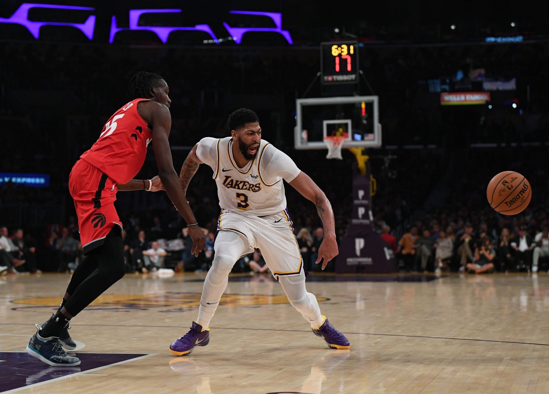 Anthony Davis and the LA Lakers play the Toronto Raptors