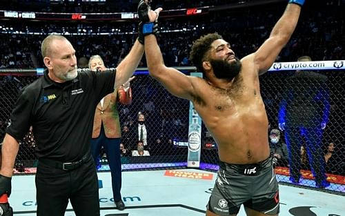 Chris Curtis celebrates after his UFC 268 win [@ufc on Instagram]