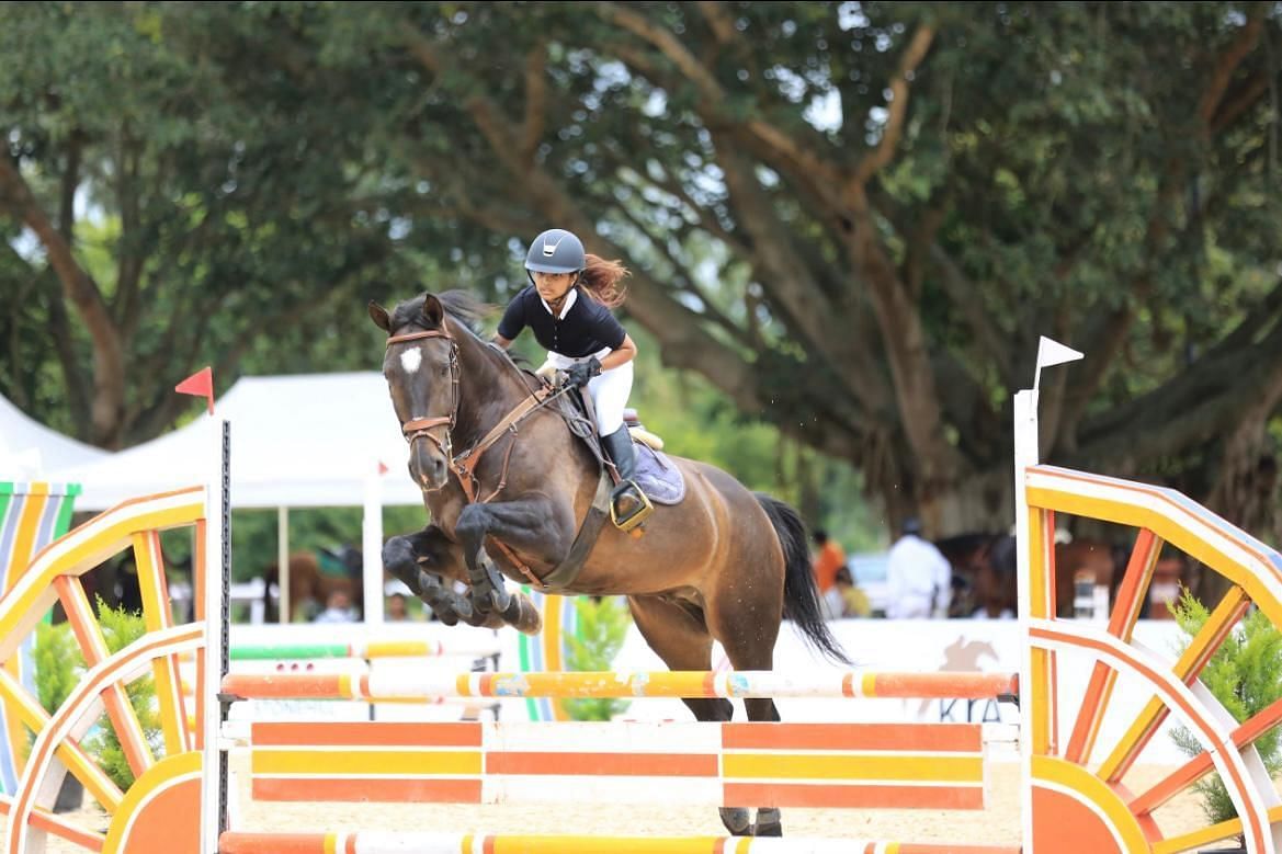 Young equestrian rider Niharika Singhania in action. (PC: Special Arrangement)