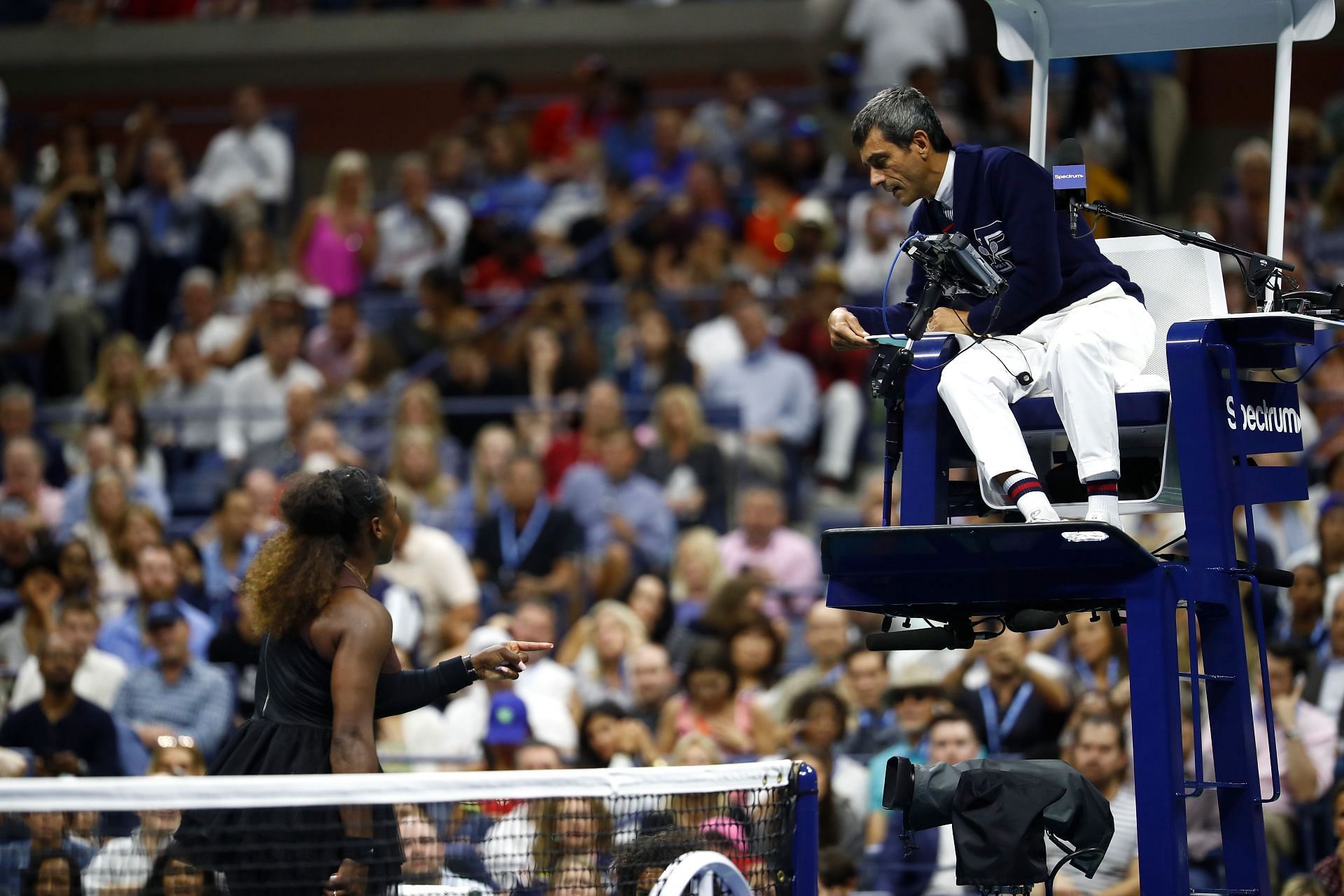 Serena Willaims in an argument with Carlos Ramos at the 2018 US Open final.