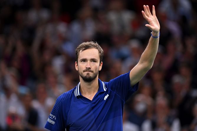 Daniil Medvedev "never thought" about year-end No. 1 finish, says Novak Djokovic has a "big chance" to seal top spot in Paris