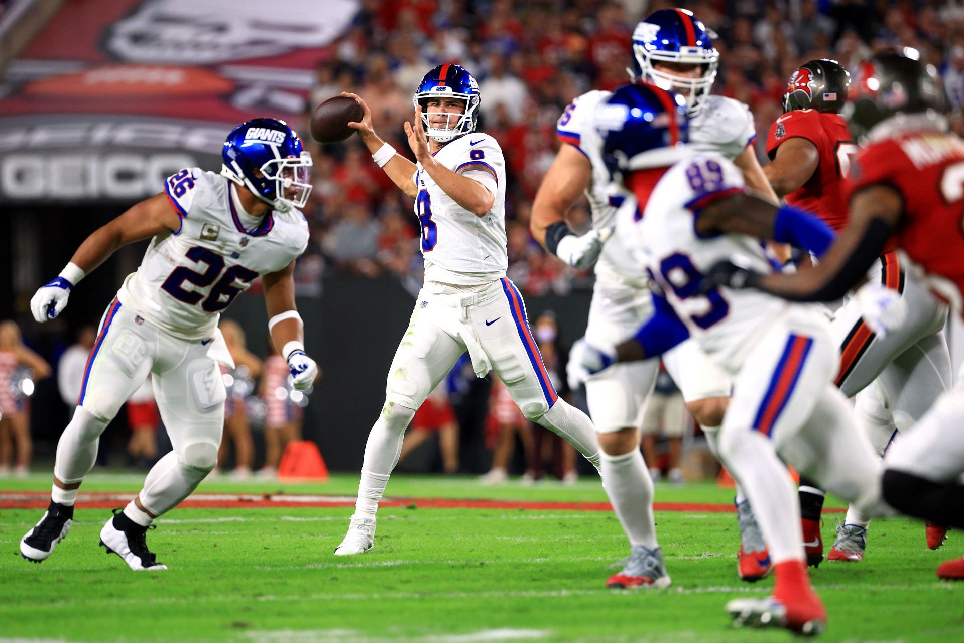 Giants vs. Eagles odds, prediction, betting trends for NFL