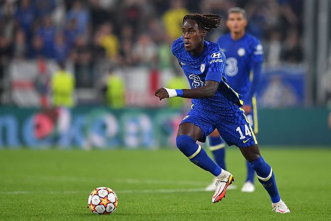 "He's always giving me harsh words" – Trevoh Chalobah reveals which Chelsea player has helped the most in his development