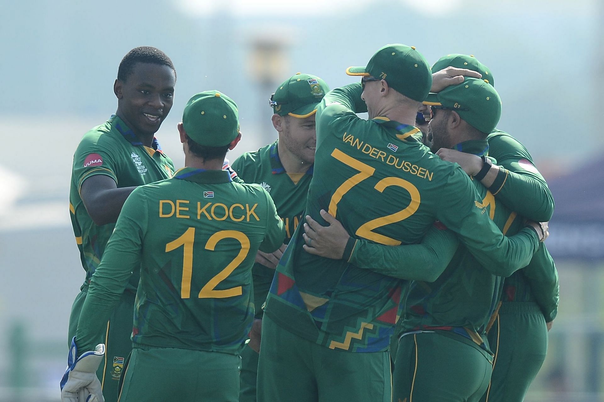 Kagiso celebrates a wicket with his teammates. Pic: Getty Images