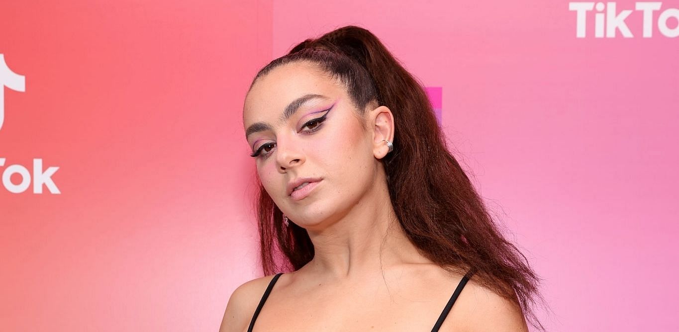 Charli XCX leaves fans amused with wardrobe video (Image via Getty Images/Rich Fury)