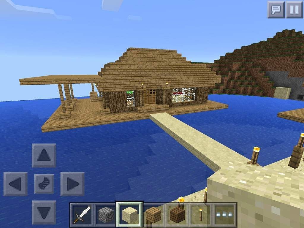 Beach house in Minecraft PE (Image via Reddit)