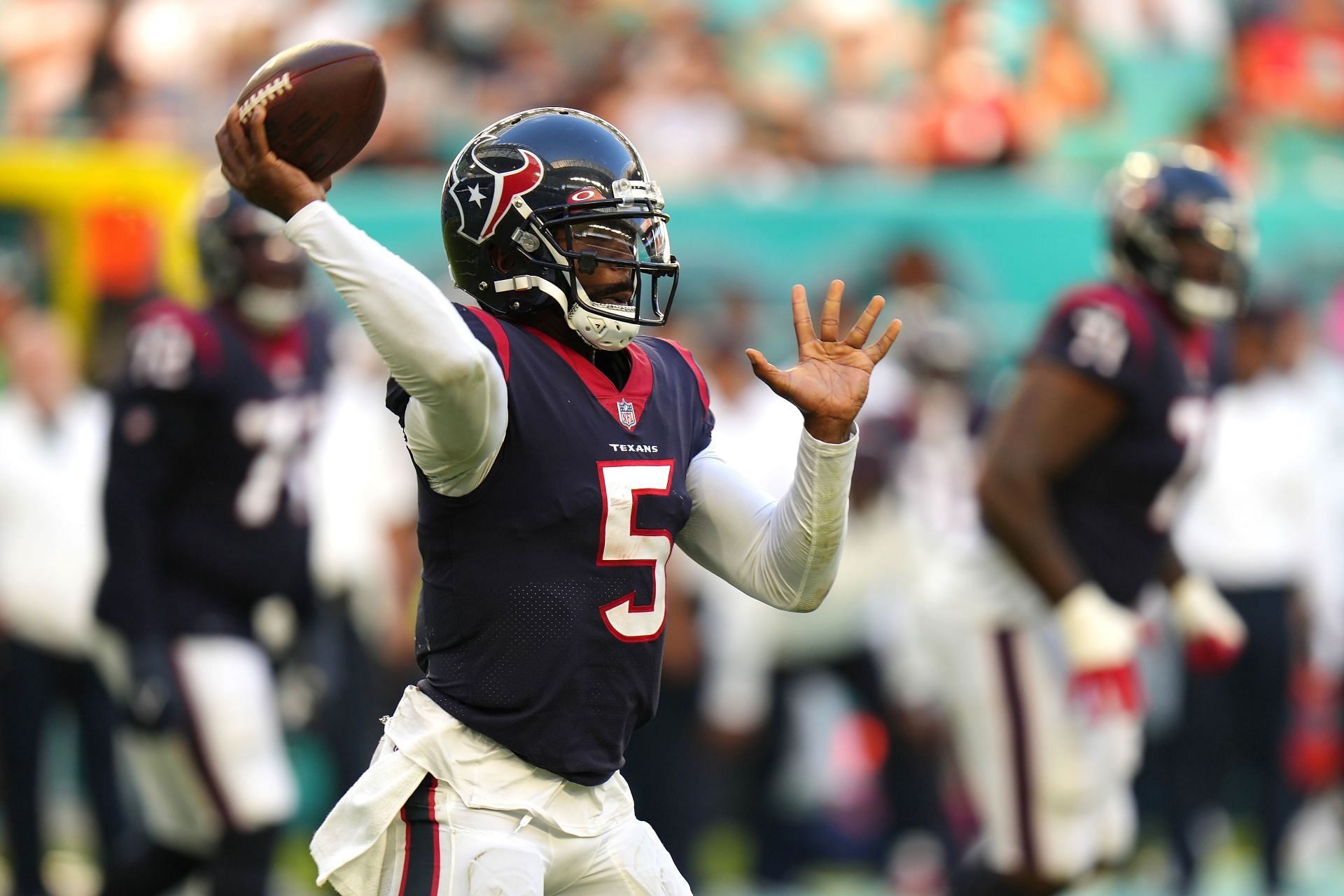 Texans vs Dolphins Prediction, Odds & Picks for NFL Week 12