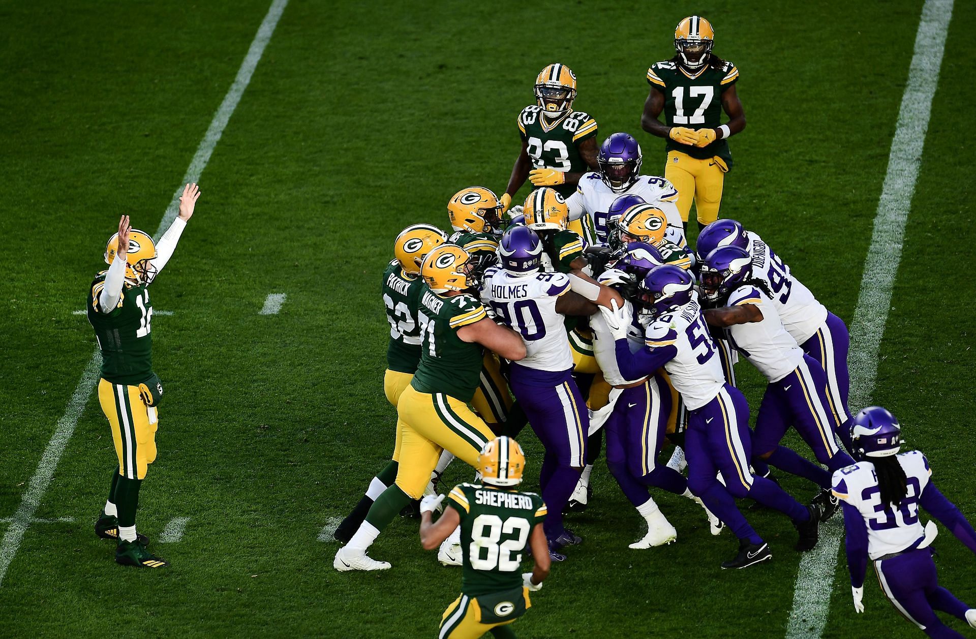 Minnesota Vikings v Green Bay Packers