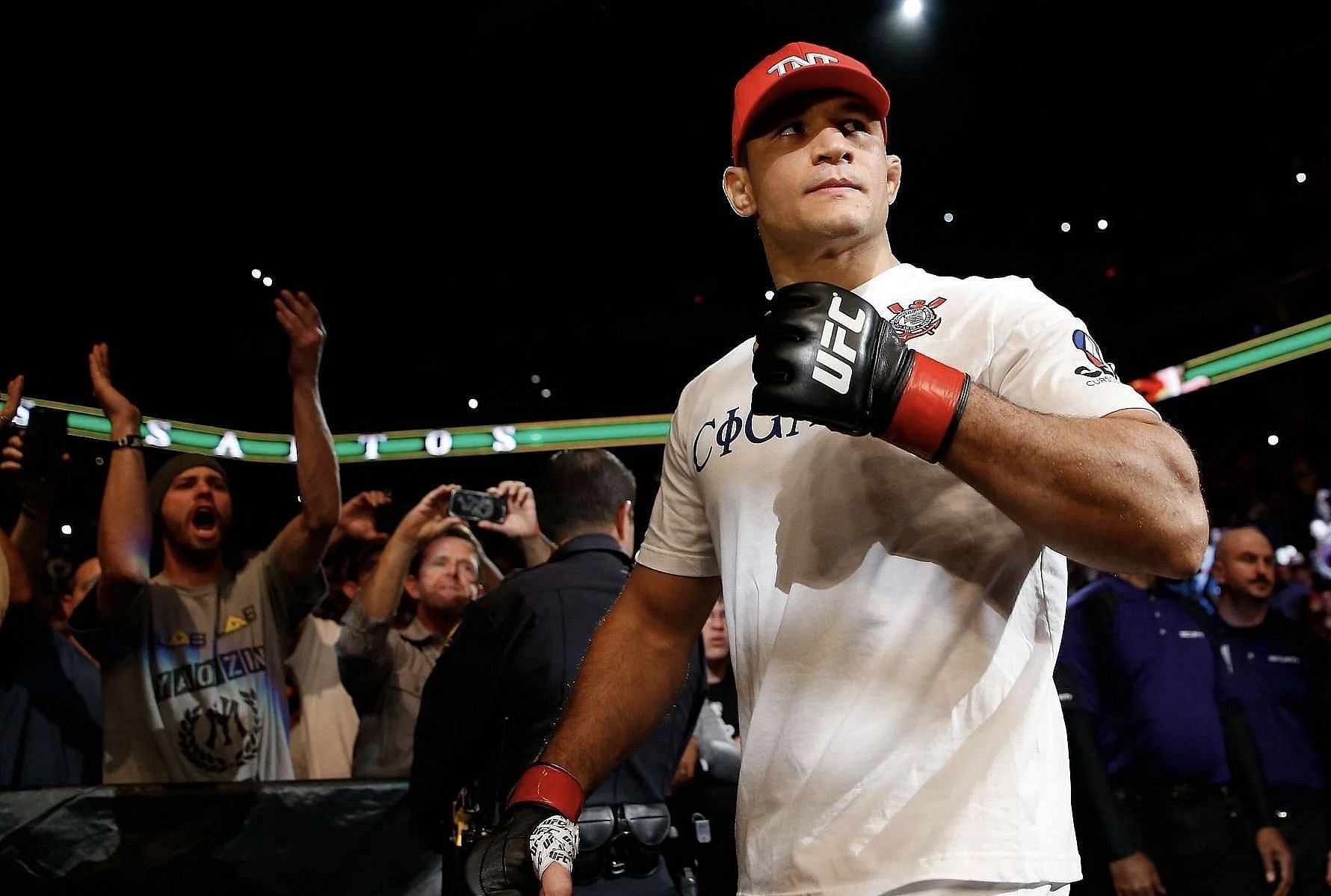 AEW star and MMA legend Junior Dos Santos impressed fans with his AEW debut.