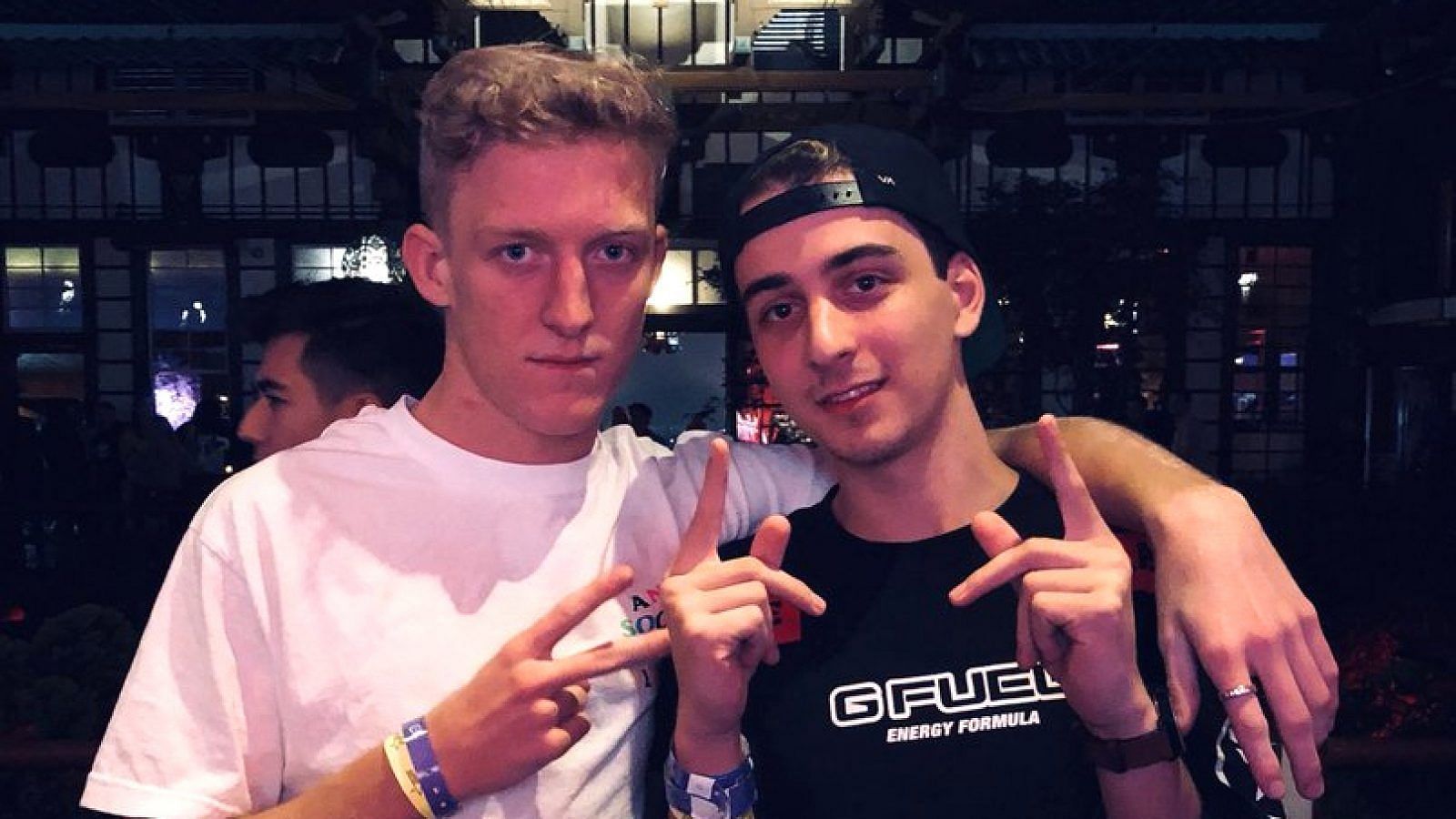 Cloakzy and Tfue after Fortnite tournament (Image via Tfue/Twitter)