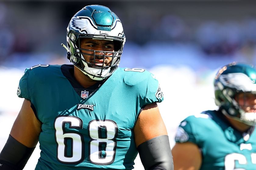 Watch: Marcus Davenport and Jordan Mailata wrestle on field during Eagles  vs. Saints