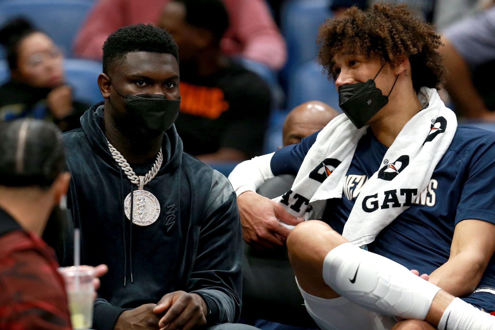 Zion Williamson and Jaxson Hayes of the New Orleans Pelicans on the bench.