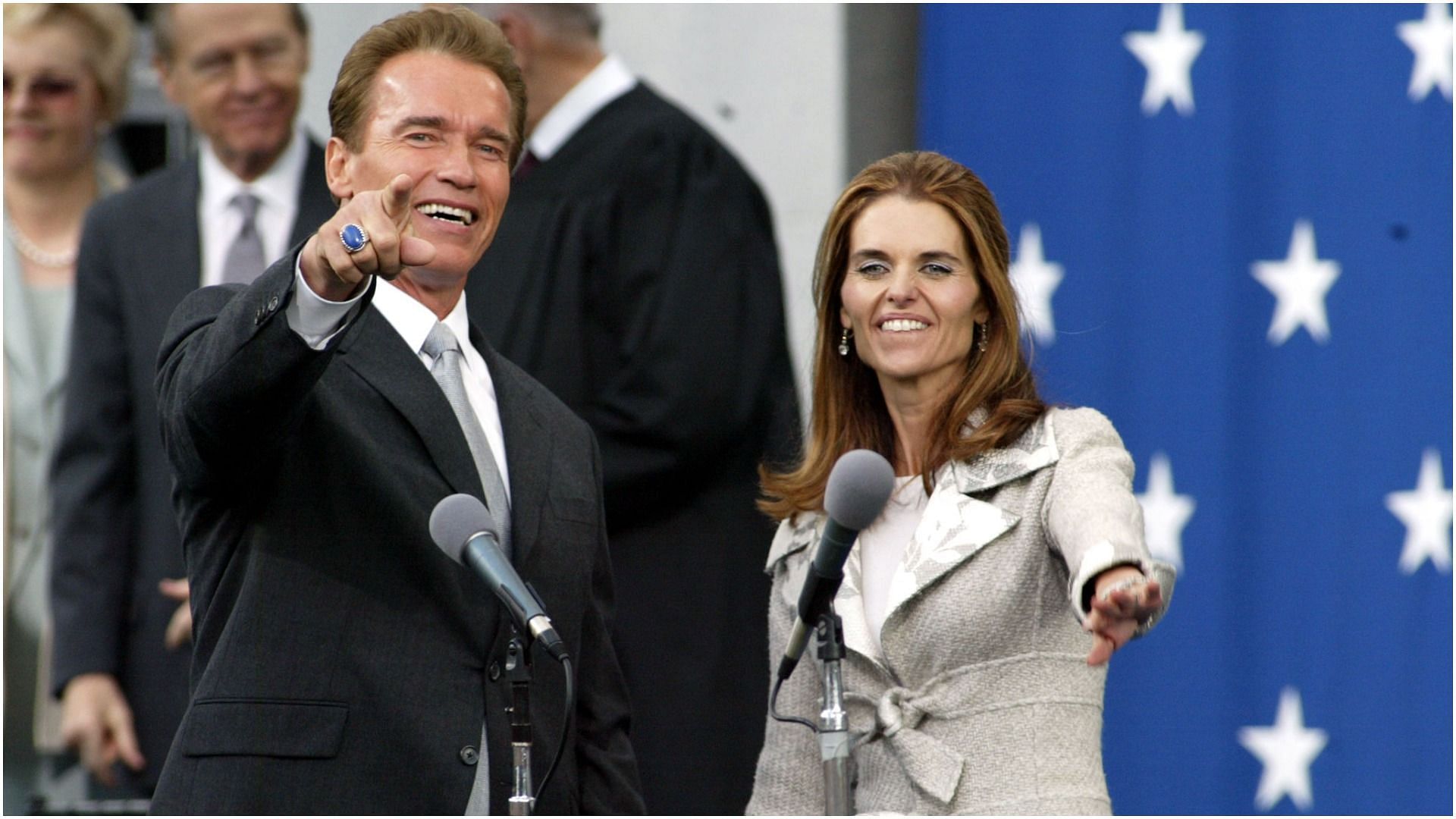 Arnold Schwarzenegger and wife Maria Shriver at the 38th Governor swearing-in ceremony in Sacramento, November 17, 2003 (Image via Getty Images)