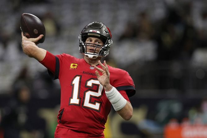Tom Brady could break NFL record held by Peyton Manning during tie against Giants