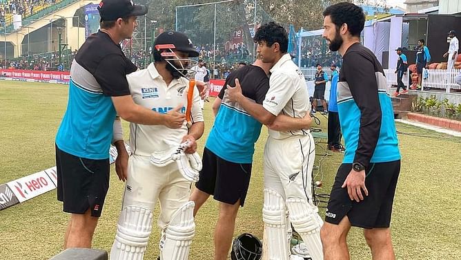 "This is what makes Test match cricket fascinating" - Sachin Tendulkar hails commendable display by tail-enders in Day 5 of 1st India-New Zealand Test