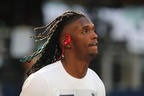 Dallas Cowboys WR CeeDee Lamb in pre-game warmups