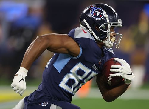 Tennessee Titans v Los Angeles Rams