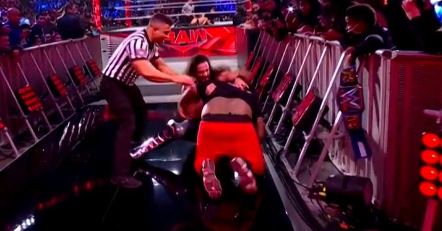 Making a very foolish decision, a member of the audience jumped Seth Rollins on RAW this week.