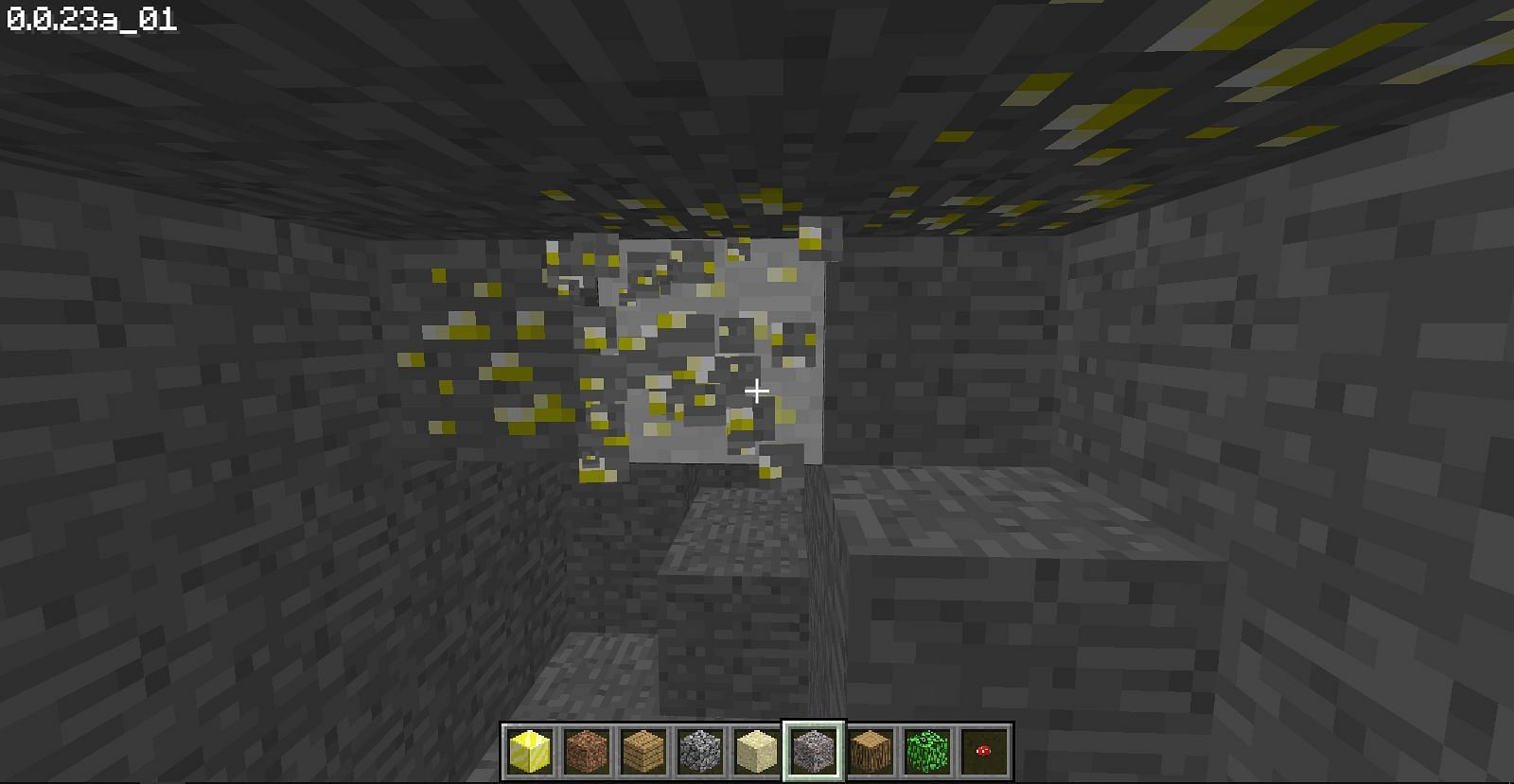 Gold ore breaking without dropping (Image via Minecraft)