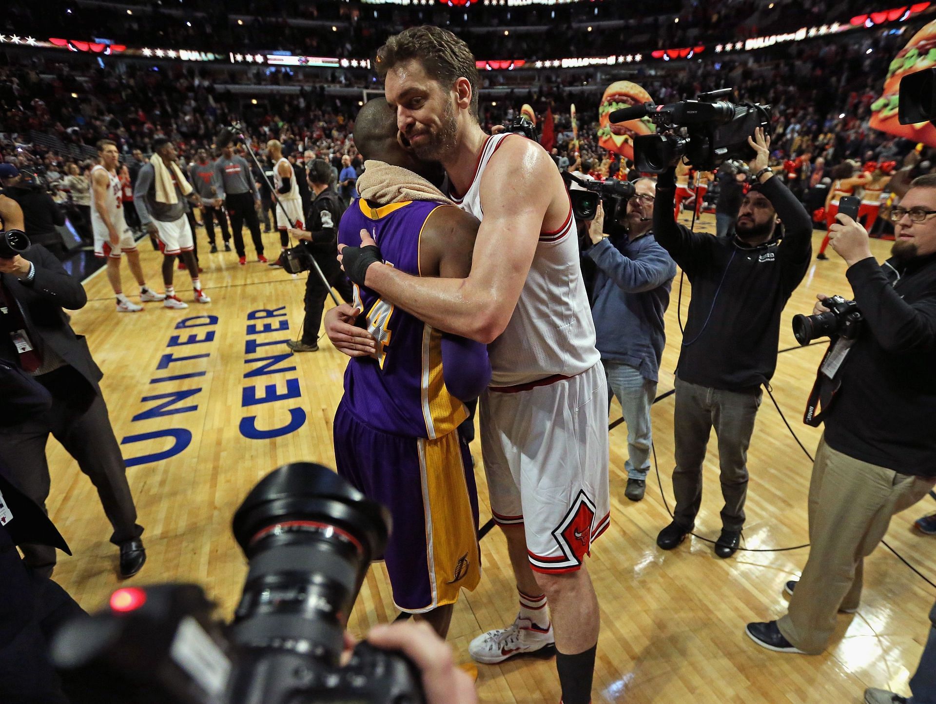 Los Angeles Lakers v Chicago Bulls