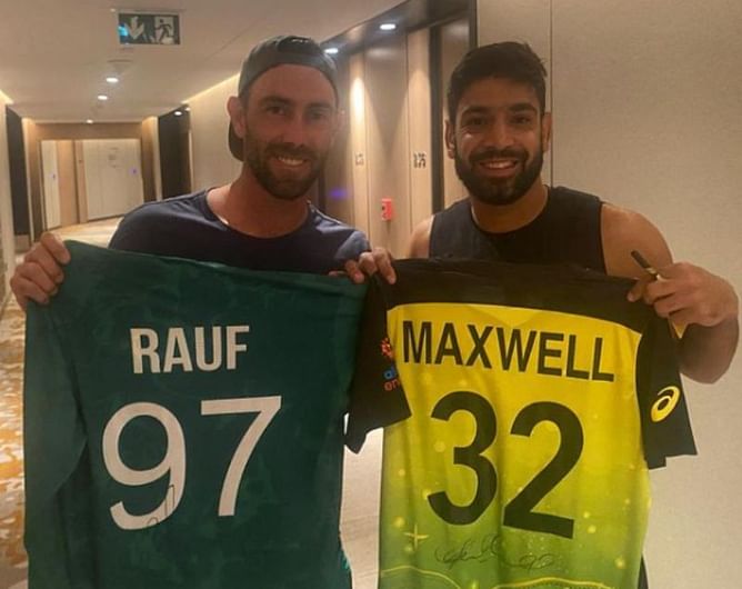T20 World Cup 2021: “You are a superstar” - Glenn Maxwell exchanges jersey with Haris Rauf, praises Pakistan speedster