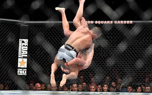 UFC 268's fight between Justin Gaethje and Michael Chandler was full of explosive moments