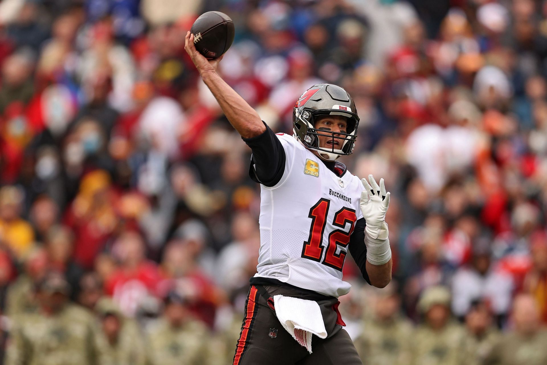 Tom Brady leads Buccaneers to win over turnover-prone Saints - The  Washington Post