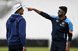 T20 World Cup 2021: "Experience on the bench is of absolutely no use" - Aakash Chopra picks his preferred bowling lineup for Team India