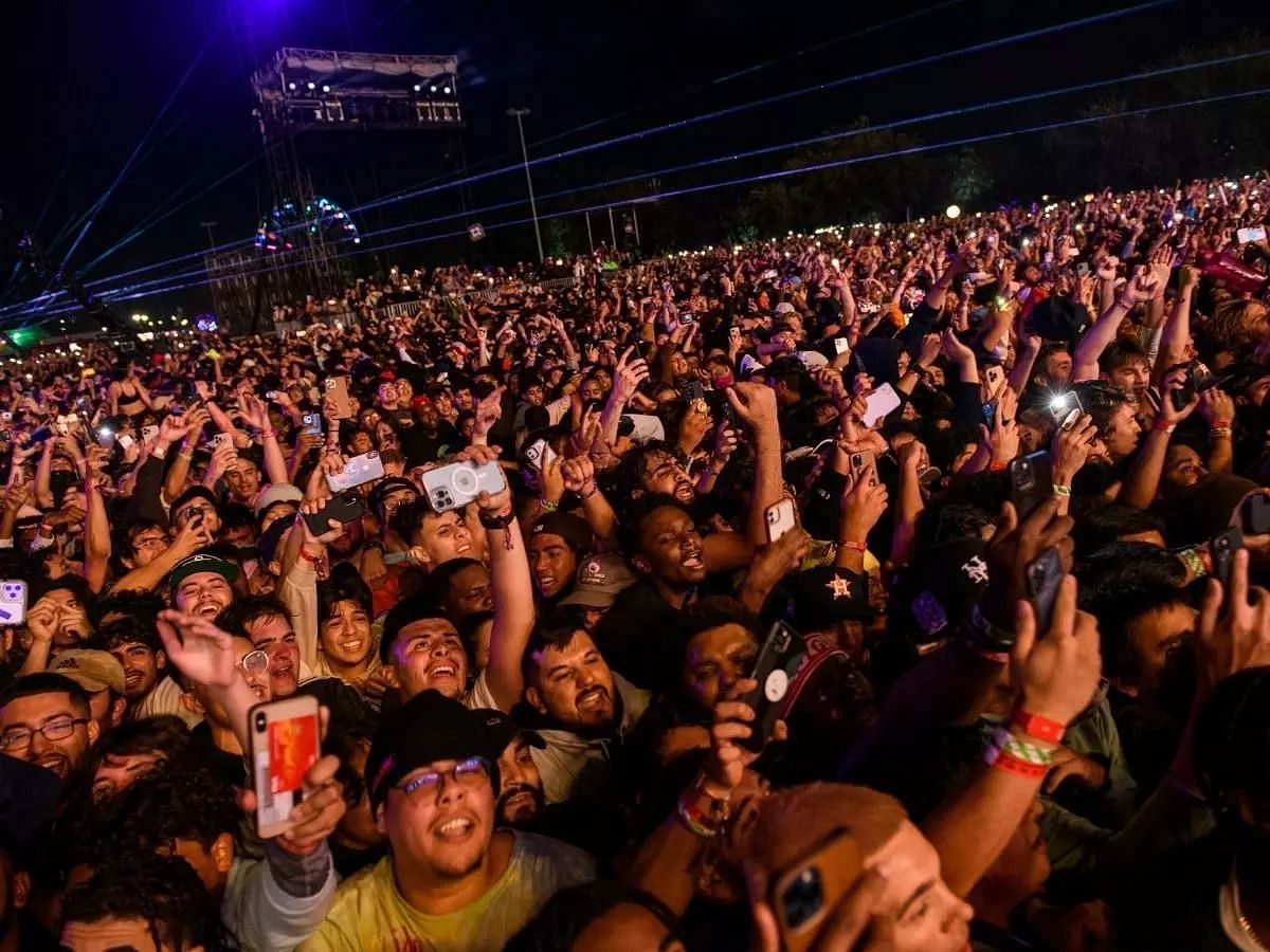 Travis Scott&#039;s concert organizers unprepared for crowd surge (Image via Invision)