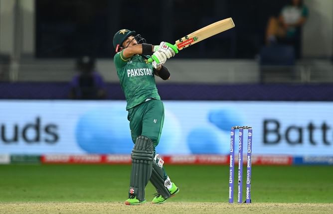 T20 World Cup 2021: "The guy is worthy of praise" - Aakash Chopra lauds Mohammad Rizwan's 'bold' batting for Pakistan