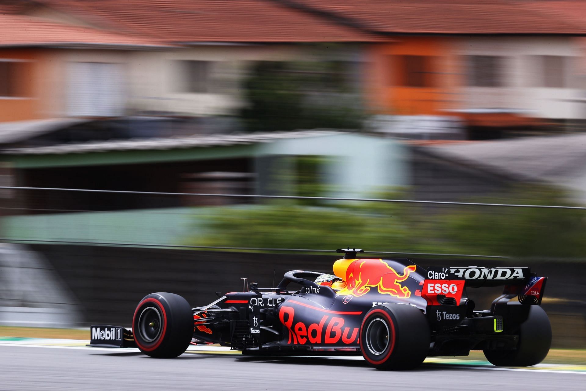 Max Verstappen&#039;s Red Bull Racing RB16B at speed during 2021 Brazil Grand Prix qualifying. (Photo by Lars Baron/Getty Images)