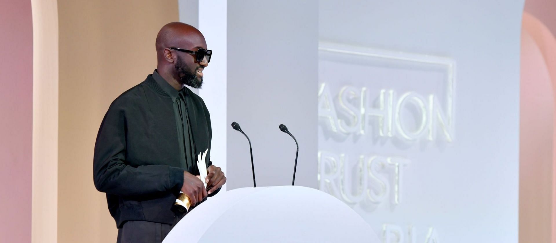 Virgil Abloh&#039;s untimely demise leaves the fashion industry devastated (Image via Getty Images/Craig Barritt)