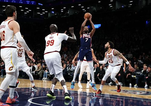 Brooklyn Nets star Kevin Durant shoots against the Cleveland Cavaliers