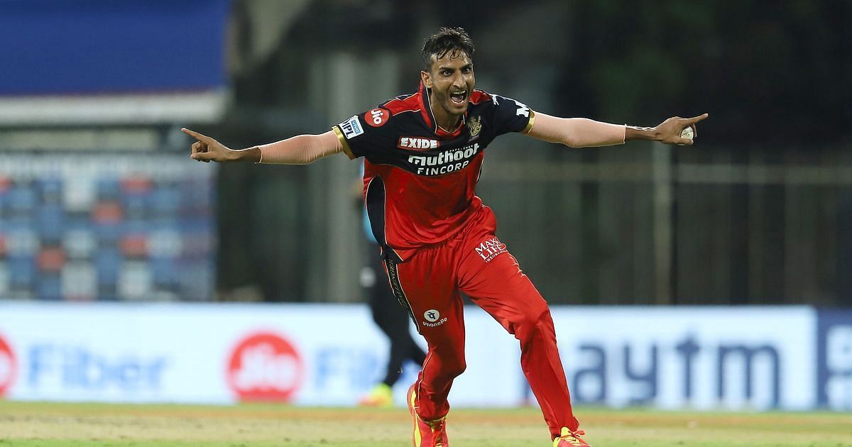 Shahbaz Ahmed in action for RCB (Image Courtesy: iplt20.com)