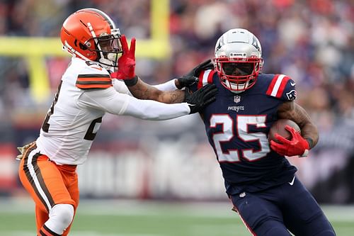 Cleveland Browns v New England Patriots