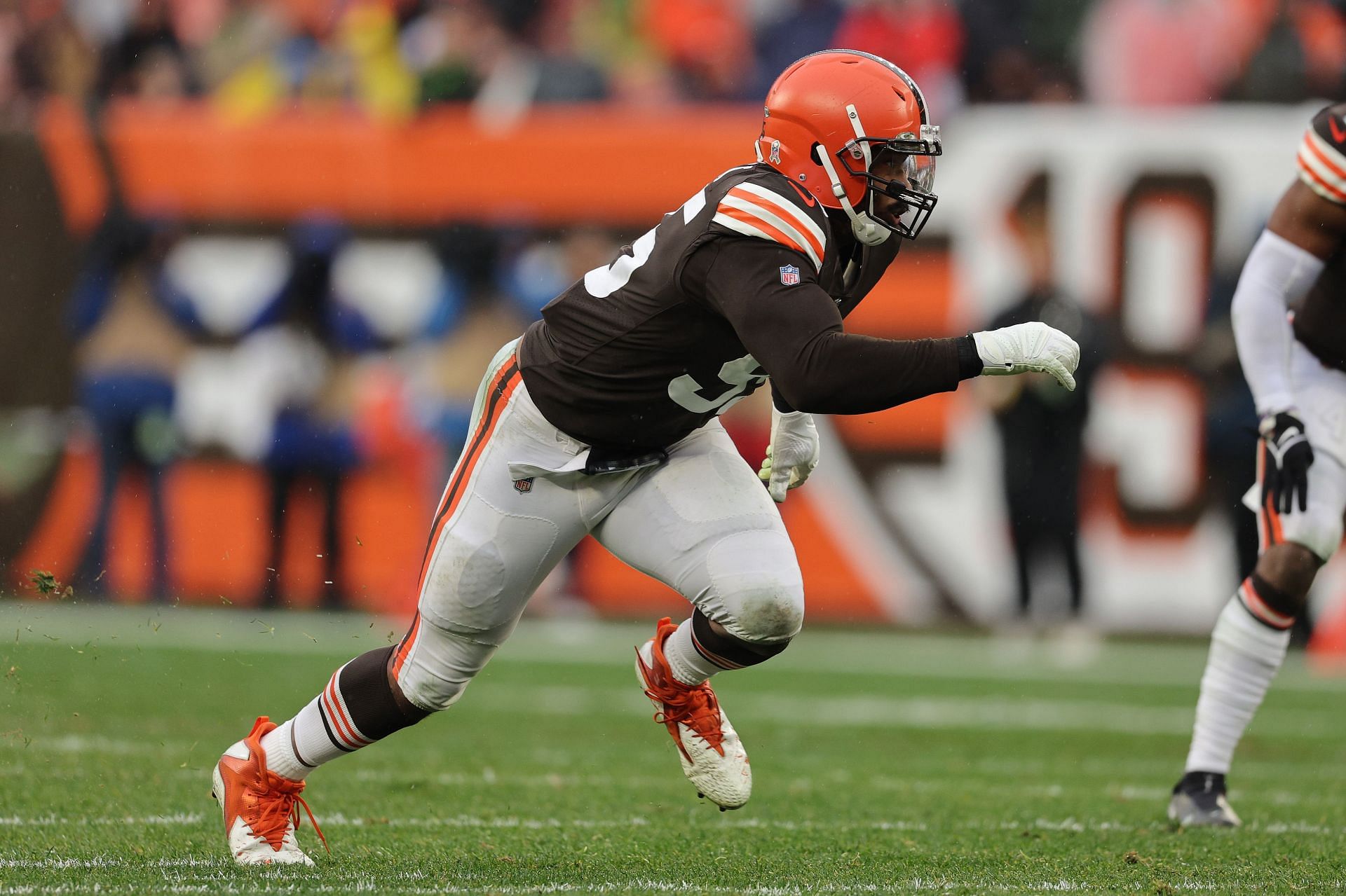 Cleveland Browns EDGE Myles Garrett