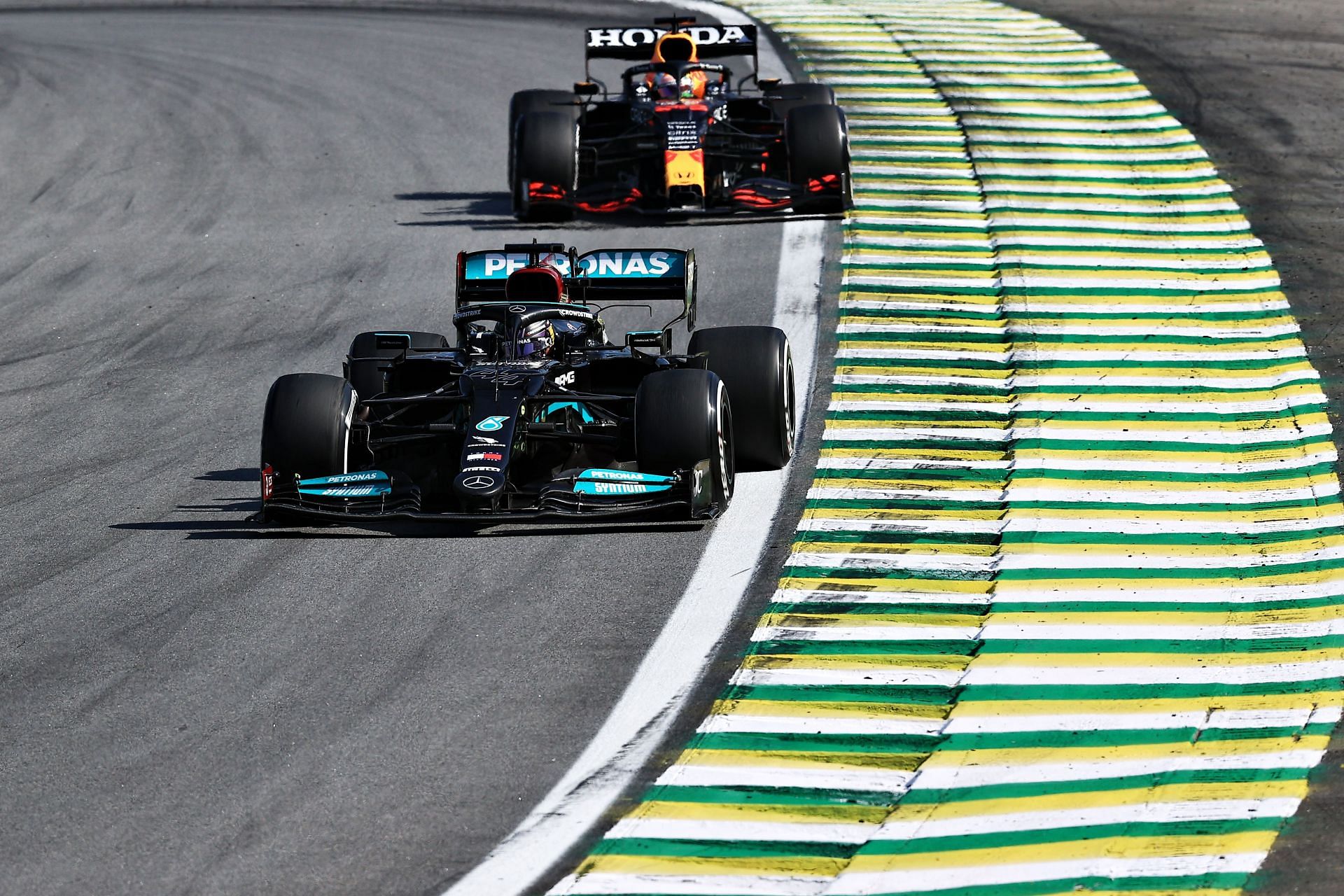 Lewis Hamilton leads Max Verstappen in Sao Paulo, Brazil. (Photo by Buda Mendes/Getty Images)