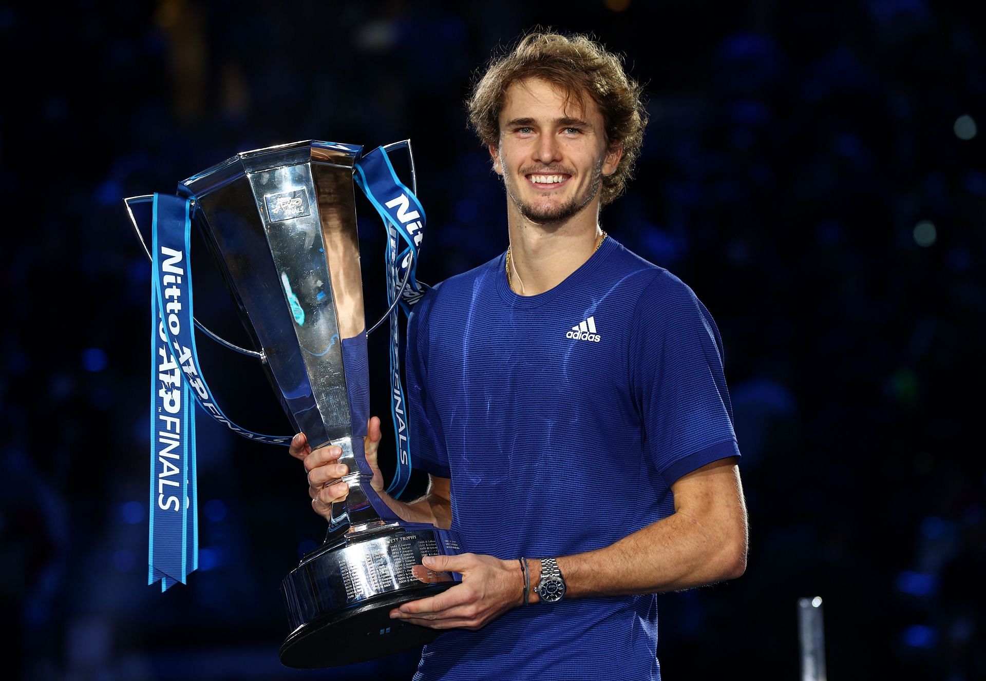 Alexander Zverev with the 2021 Nitto ATP World Tour Finals trophy