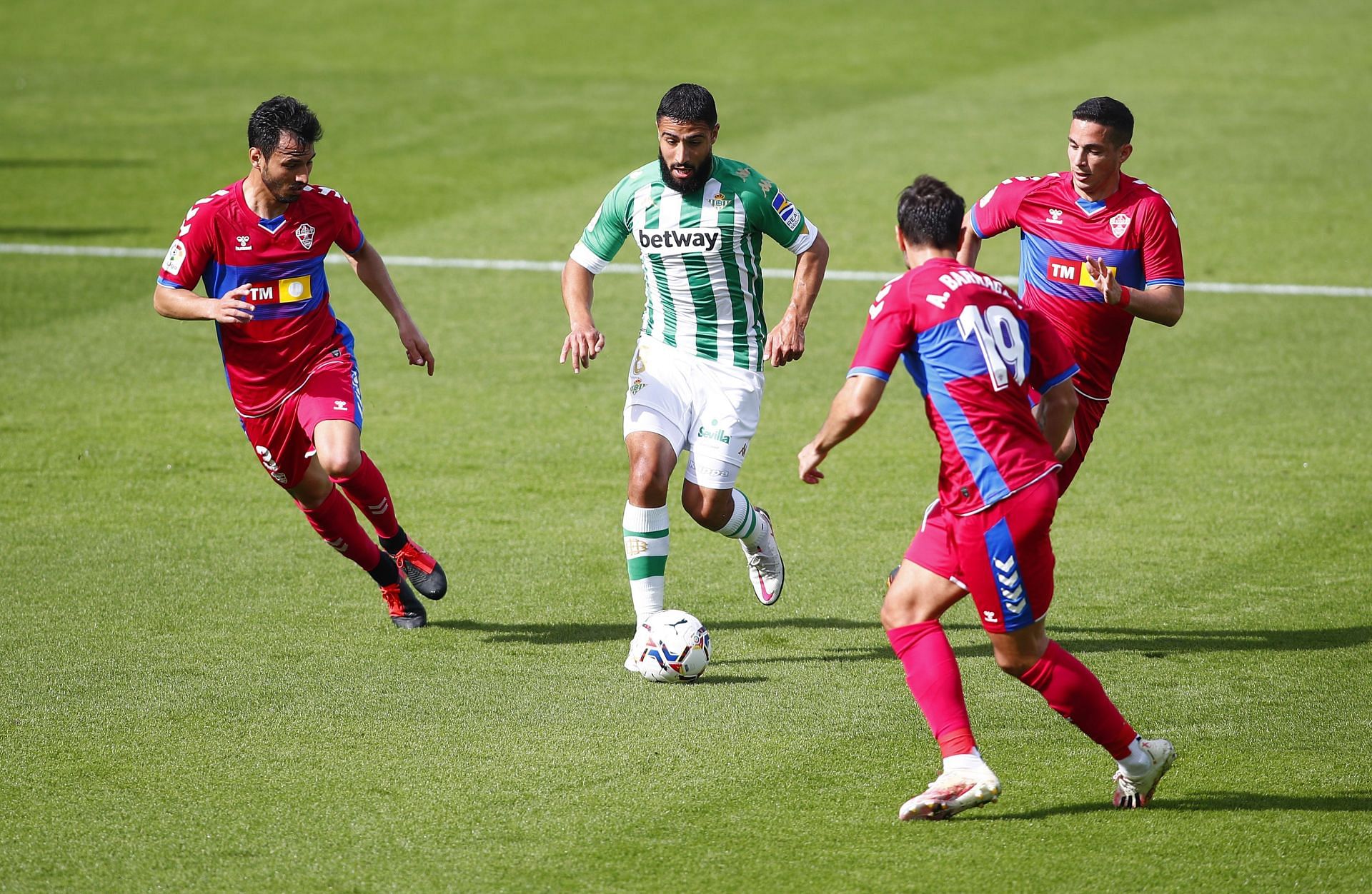 Real Betis take on Elche this weekend