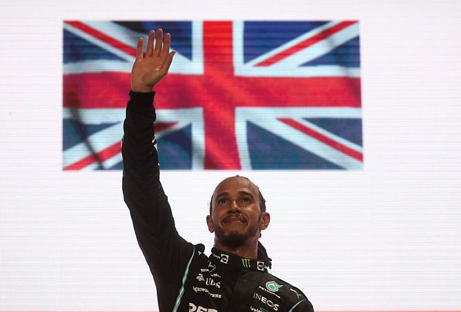 Qatar Grand Prix: Top social media reactions to Lewis Hamilton's dominant win