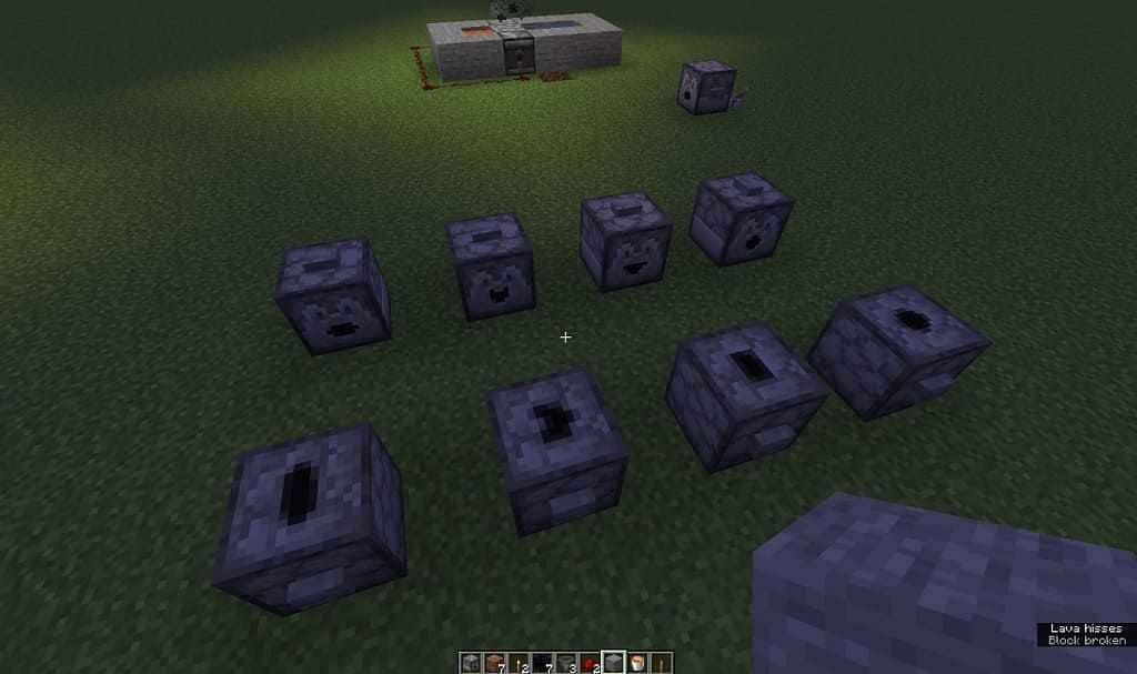 Placers and Breakers in the Redstone Bis mod (Image via Minecraft)