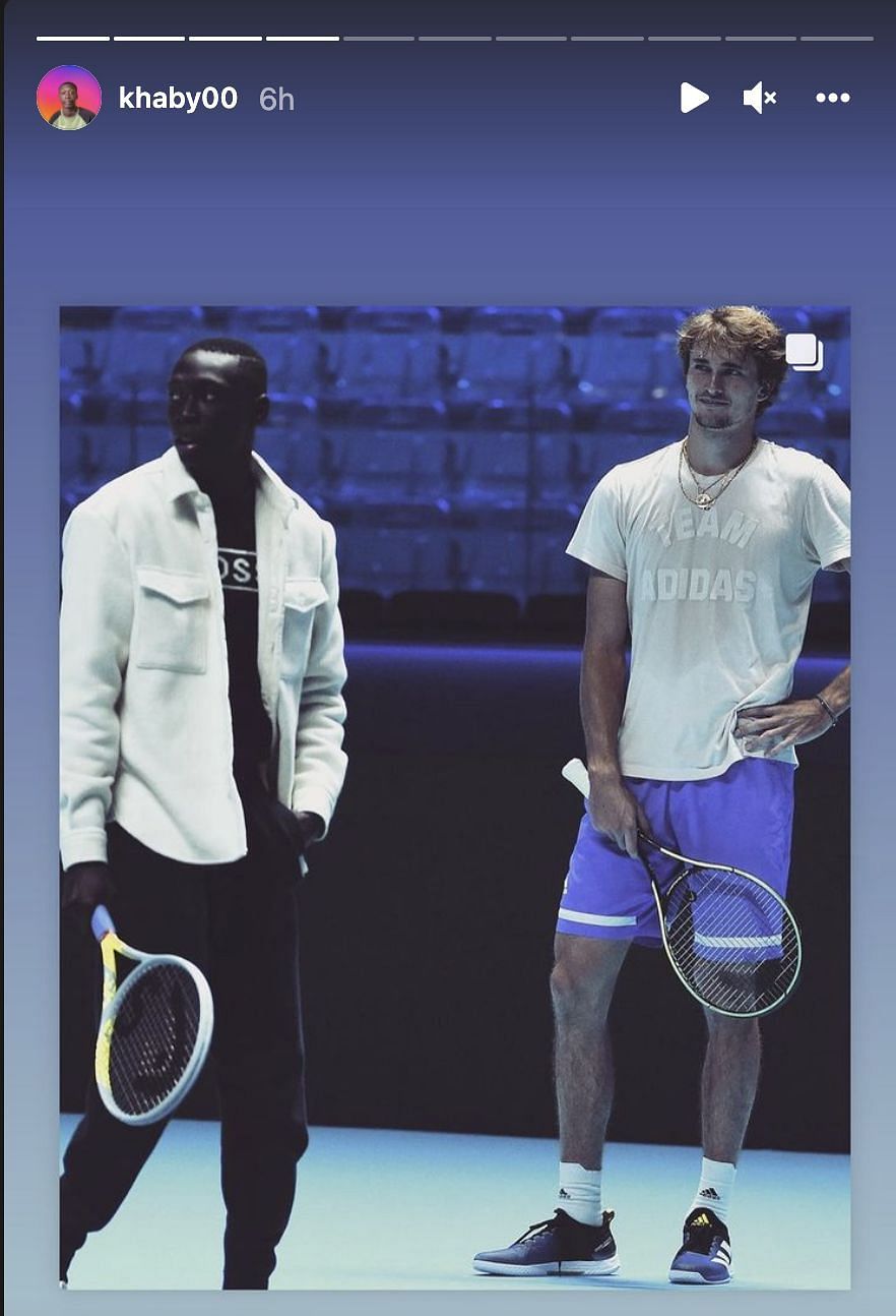 Khaby Lame poses with Alexander Zverev