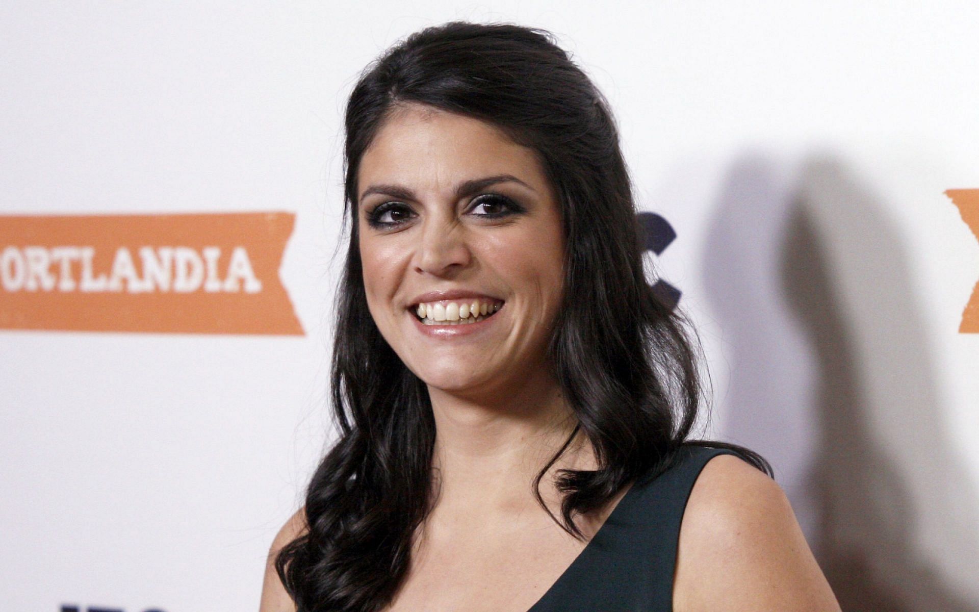 Cecily Strong won hearts with her act on Saturday Night Live this week (Image via Getty Images)