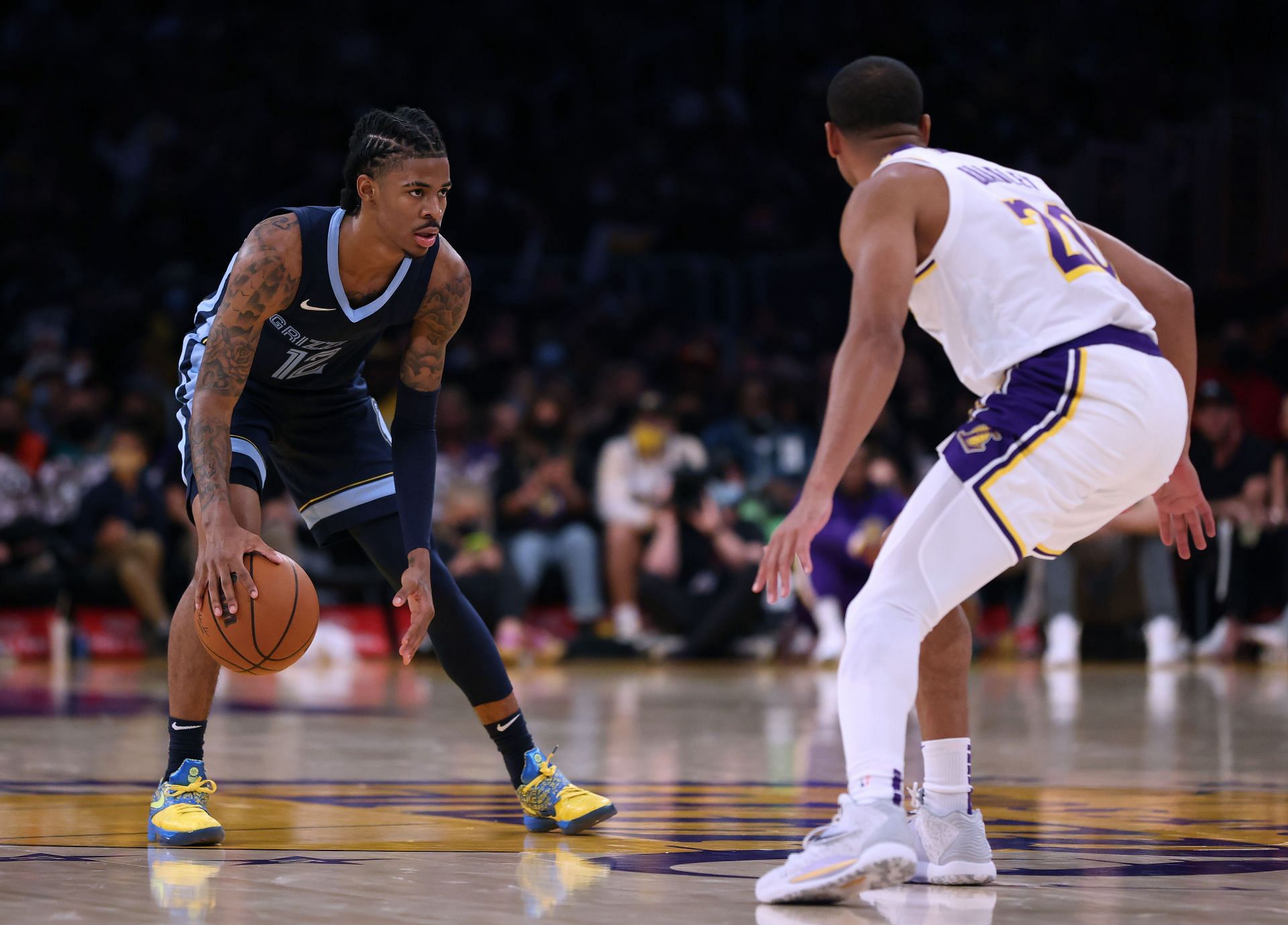 Ja Morant of the Memphis Grizzlies against Avery Bradley