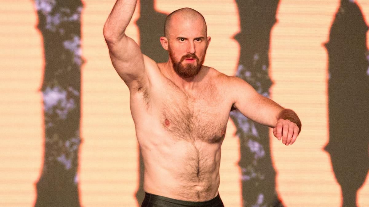 Why does WWE NXT talent Oney Lorcan have a 90-day non-compete?