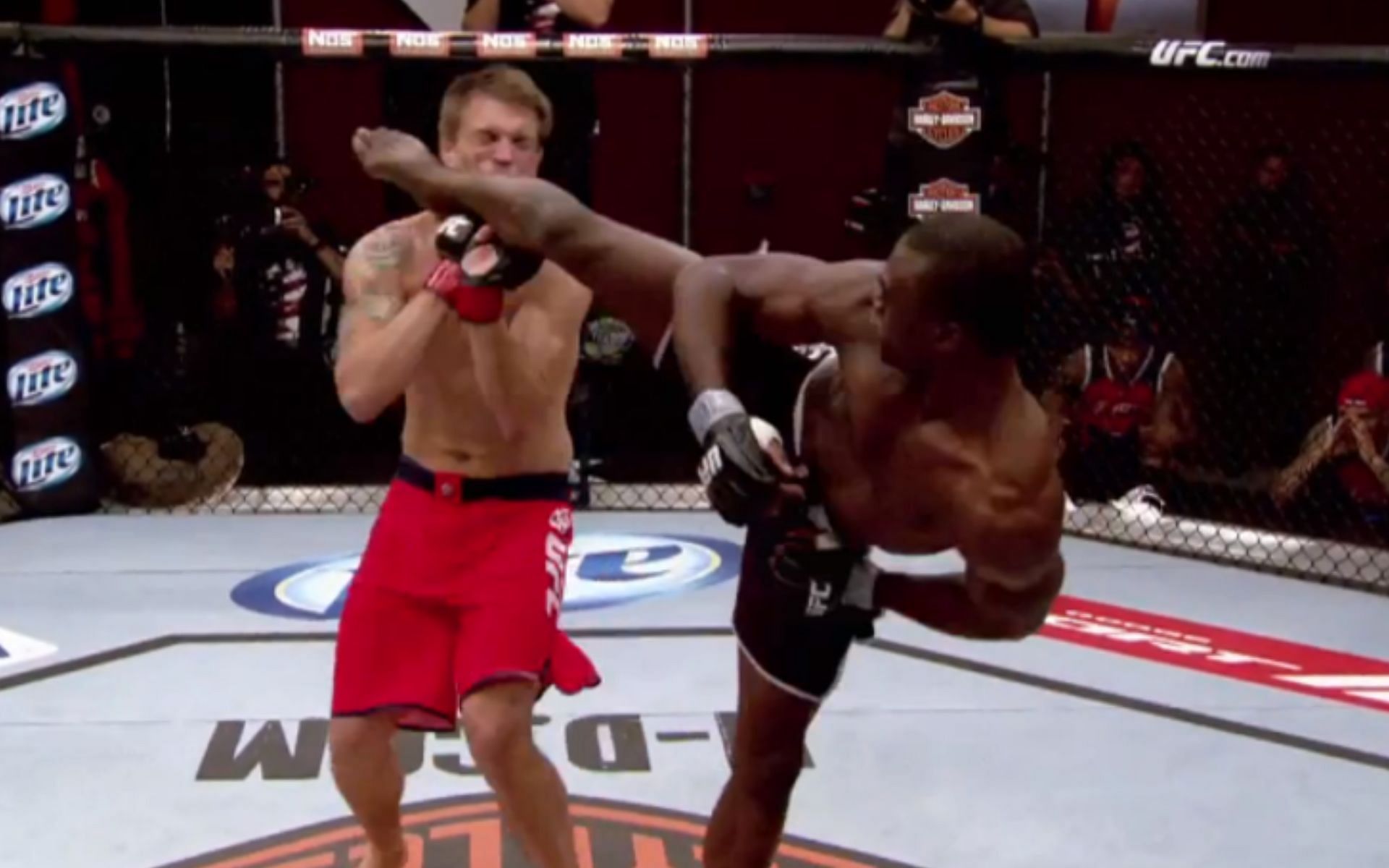 Photo credit: UFC / FX - Uriah Hall knocks out Adam Cella