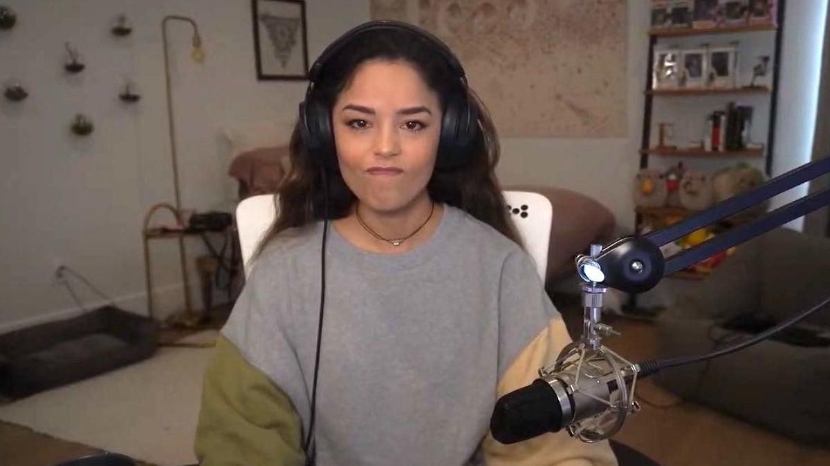 Valkyrae hilariously shuts down haters (Image via Valkyrae/YouTube)