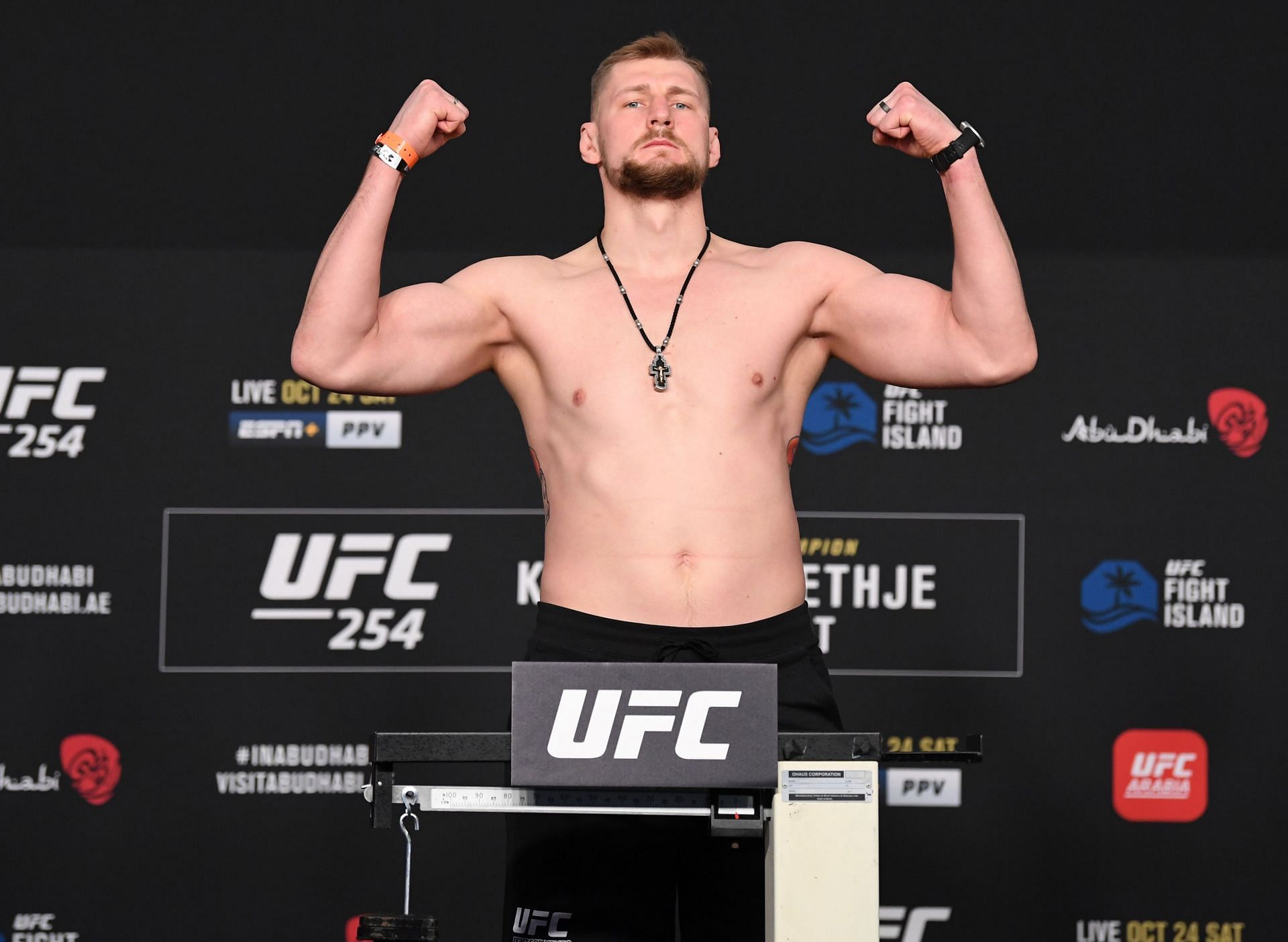 UFC 254: Khabib v Gaethje Weigh-in